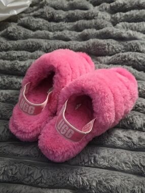 UGG Bubblegum Pink Fluff Slide with Logo Strap